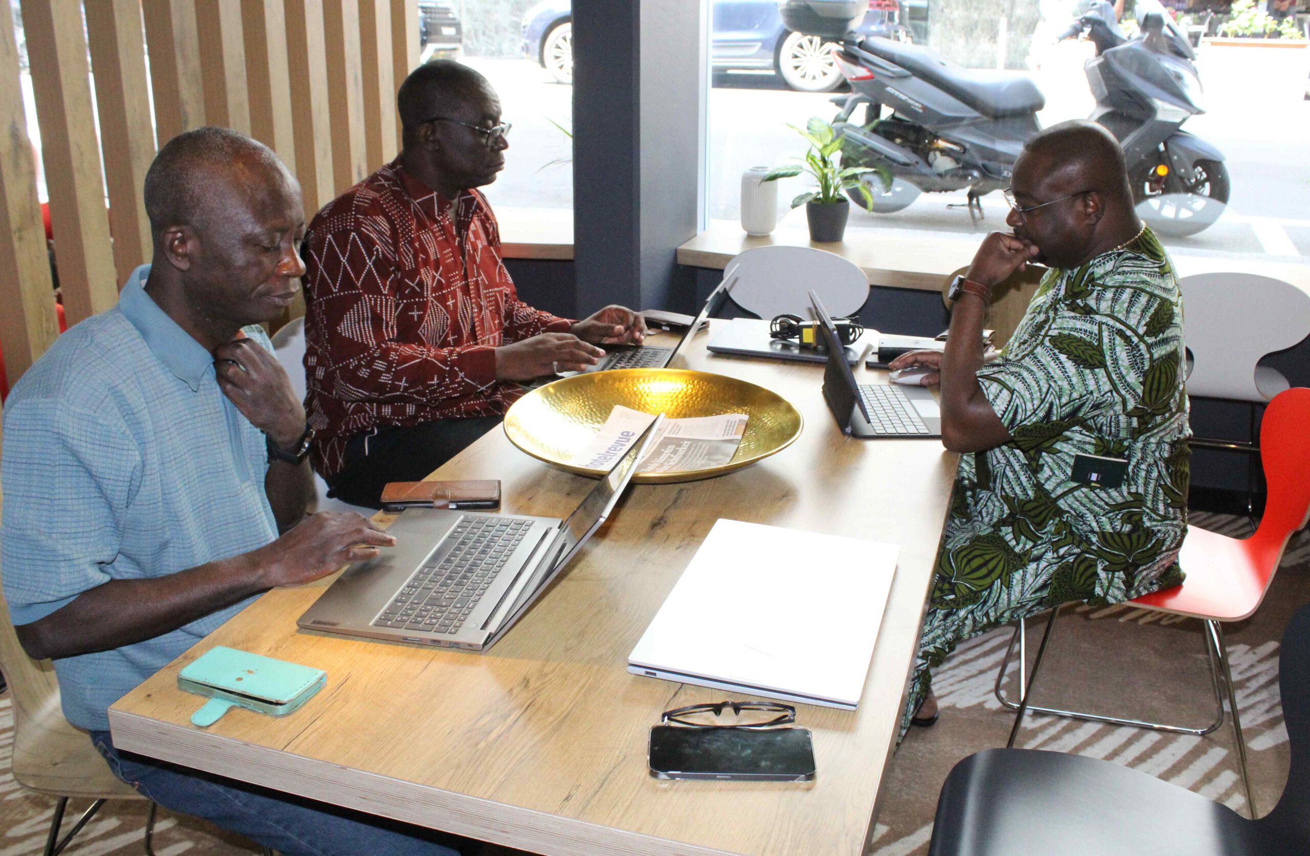 REUNION DE TRAVAIL